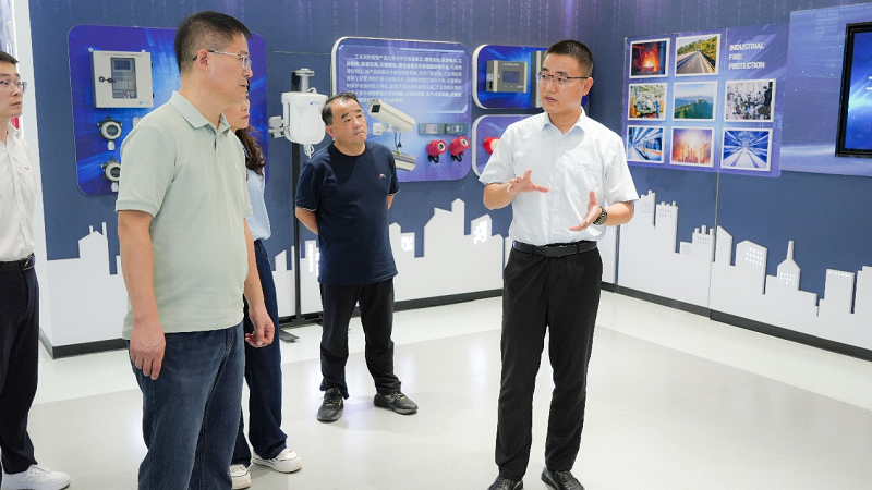 校企攜手 合作共贏——蚌埠學(xué)院數(shù)理學(xué)院與依愛消防達(dá)成校外實習(xí)基地合作